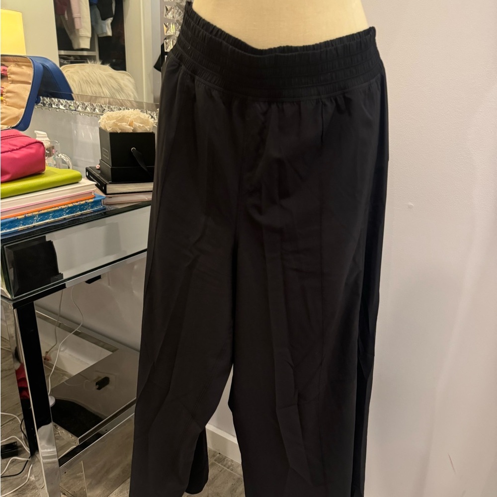 Lululemon Wanderer Culotte Pant